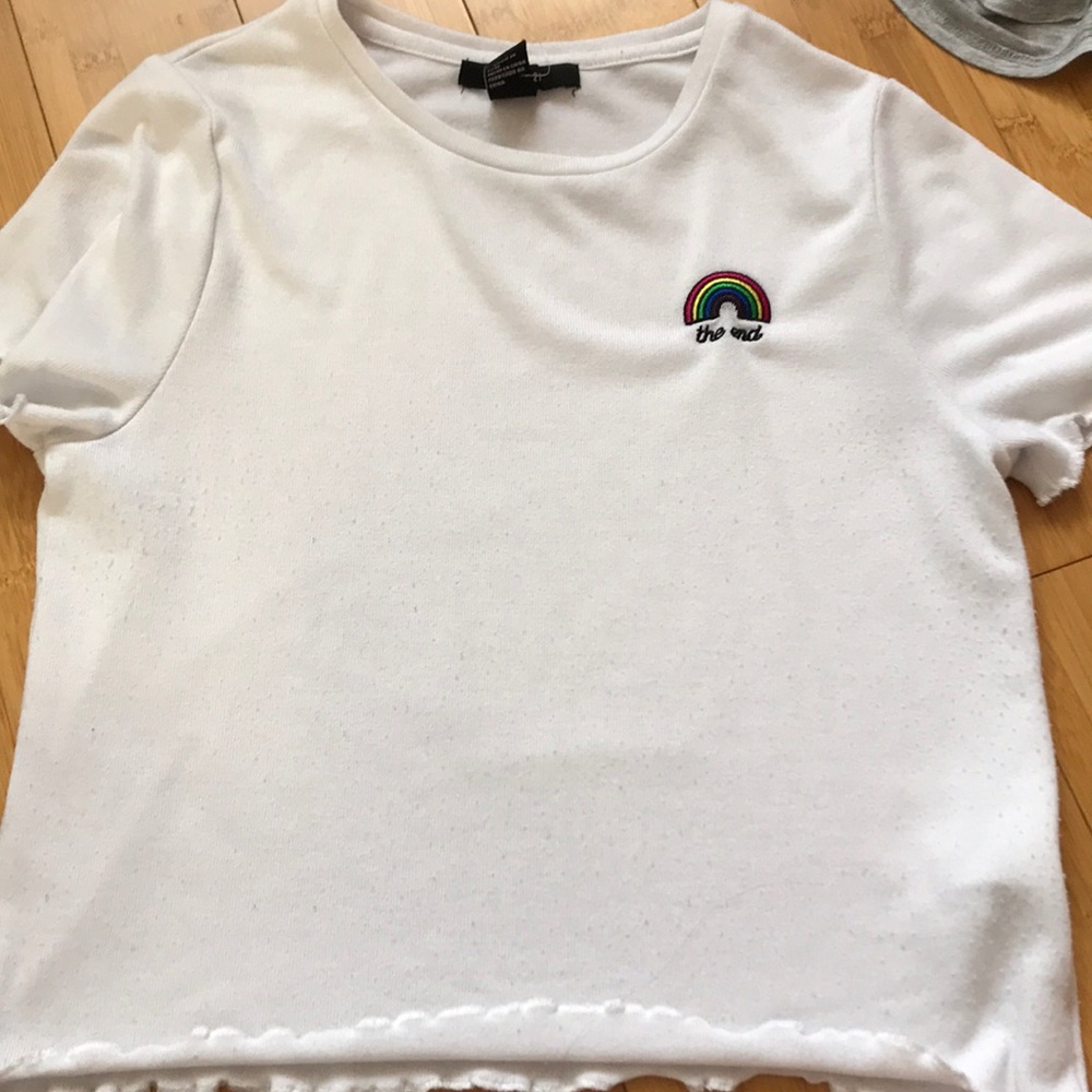 white graphic tee